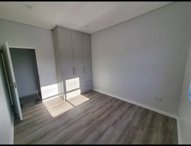 4 BEDROOM HOUSE FOR SALE IN SANDOWN